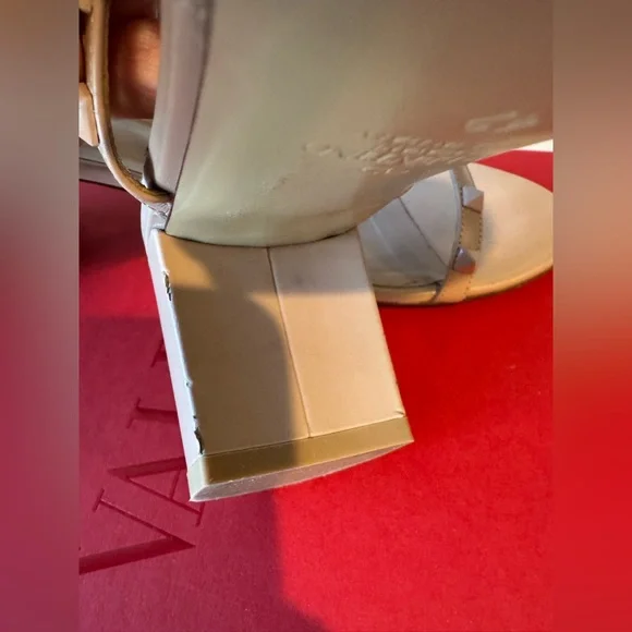 Valentino Garavani Women's Nude/Pink Tonal Rockstud Sandal Block Heels - Picture 8 of 17